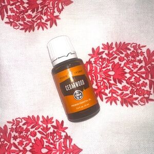 Young Living || Sealed || Cedarwood Essential Oil 15ml
